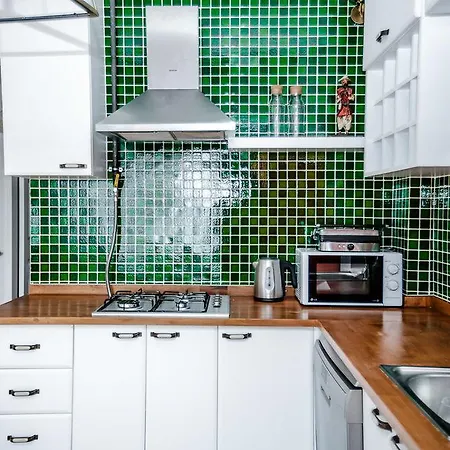 Tarus Bosphorus Cihangir Stambuł