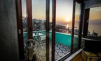 Tarus Bosphorus Cihangir 3* Stambuł