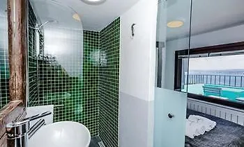 Tarus Bosphorus Cihangir فندق