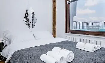 Tarus Bosphorus Cihangir Istanbul